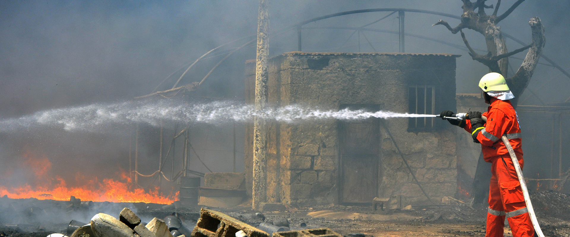 Anticendio protezione civile Papa Charlie